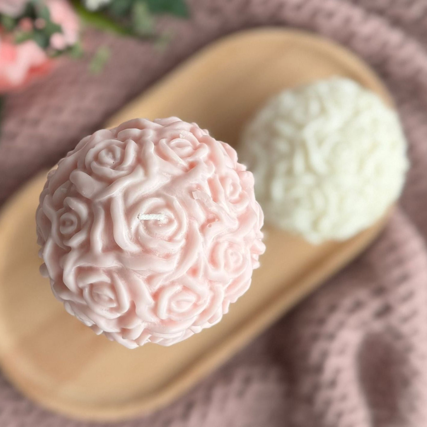 Vela decorativa bola floral L